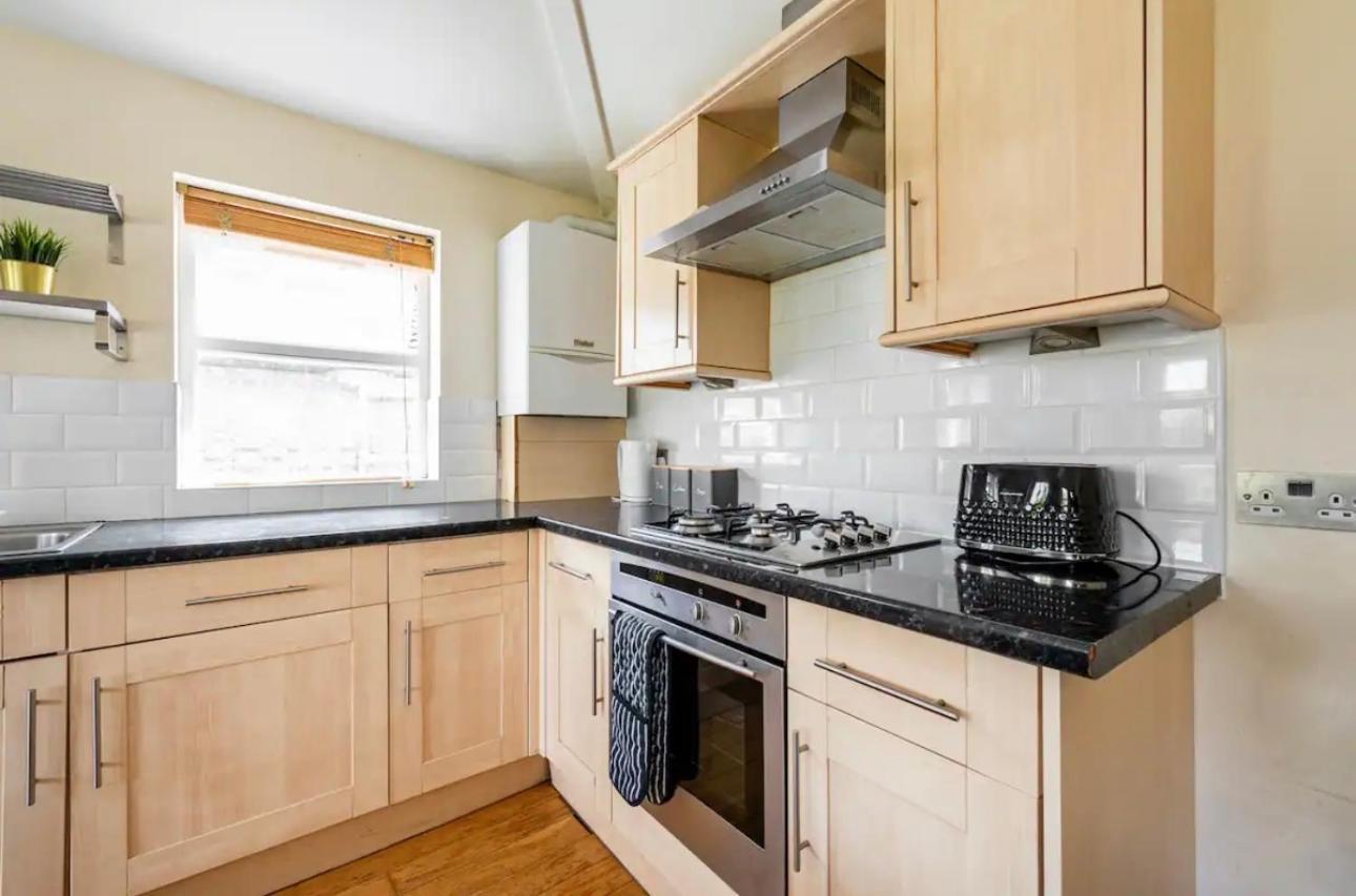 Lovely 3-Bed 20 Minutes To Central Londýn Exteriér fotografie